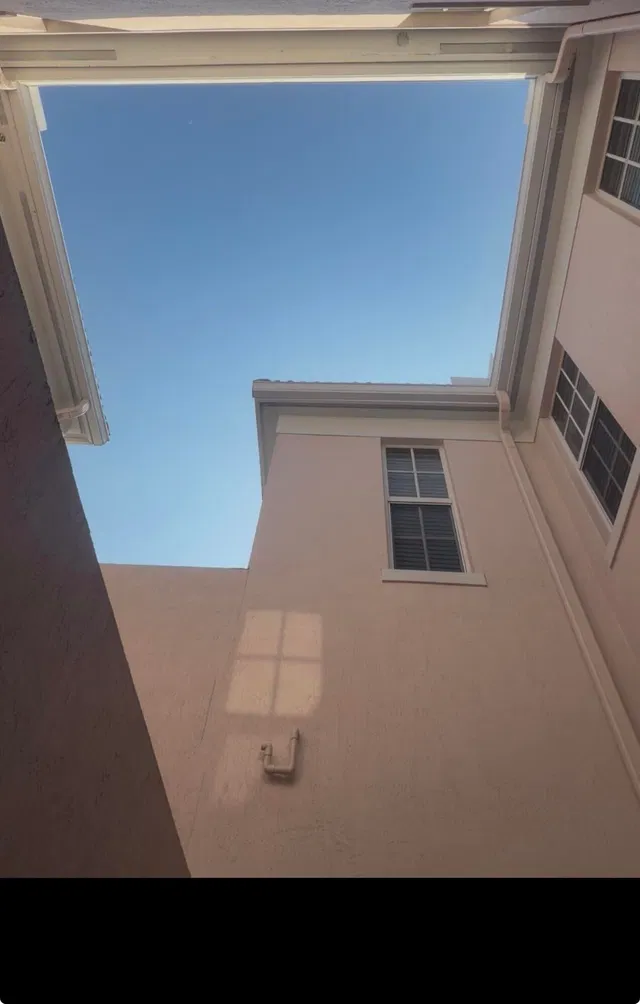 Residence photo 19