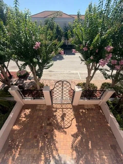 Residence photo 31