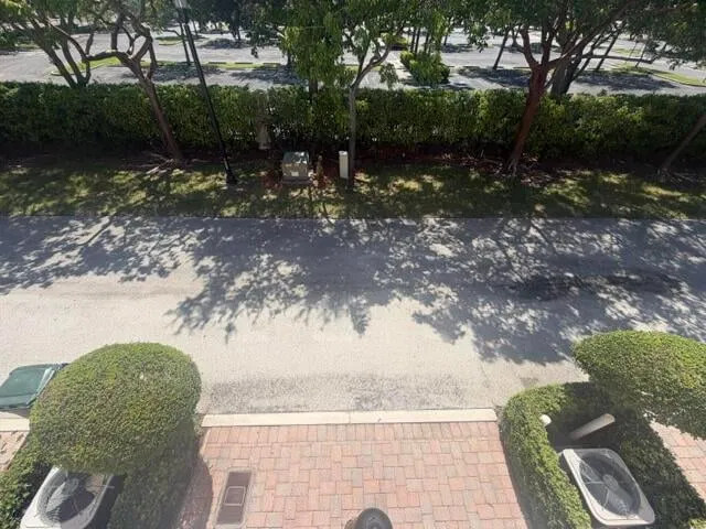 Residence photo 47
