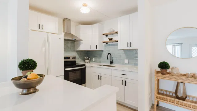 Residence photo 2