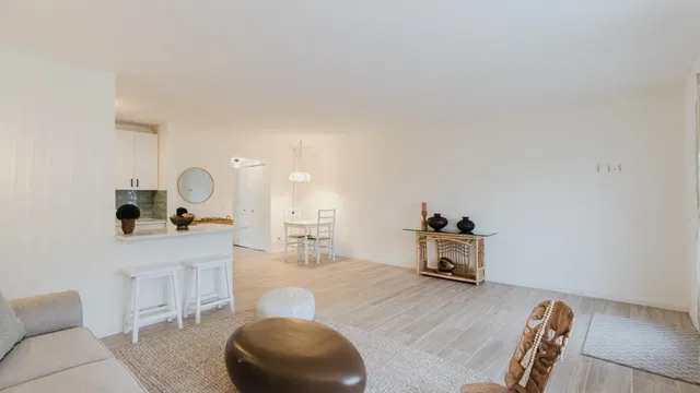 Residence photo 3