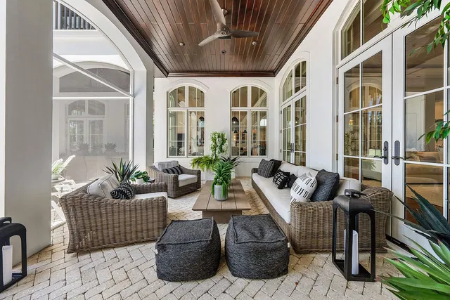 Royal Palm Yacht and Country Club Residence photo 23