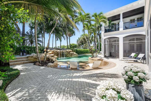 Royal Palm Yacht and Country Club Residence photo 26