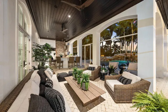 Royal Palm Yacht and Country Club Residence photo 60