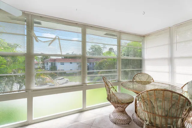 Unit N14 photo 19