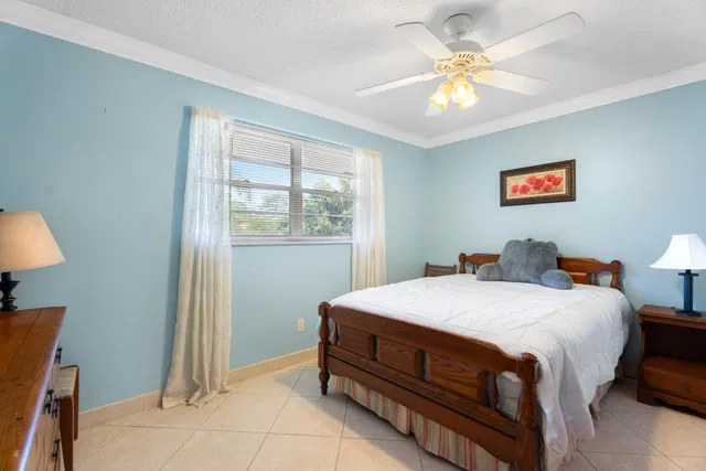 Unit N14 photo 26