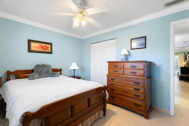 Unit N14 photo 27