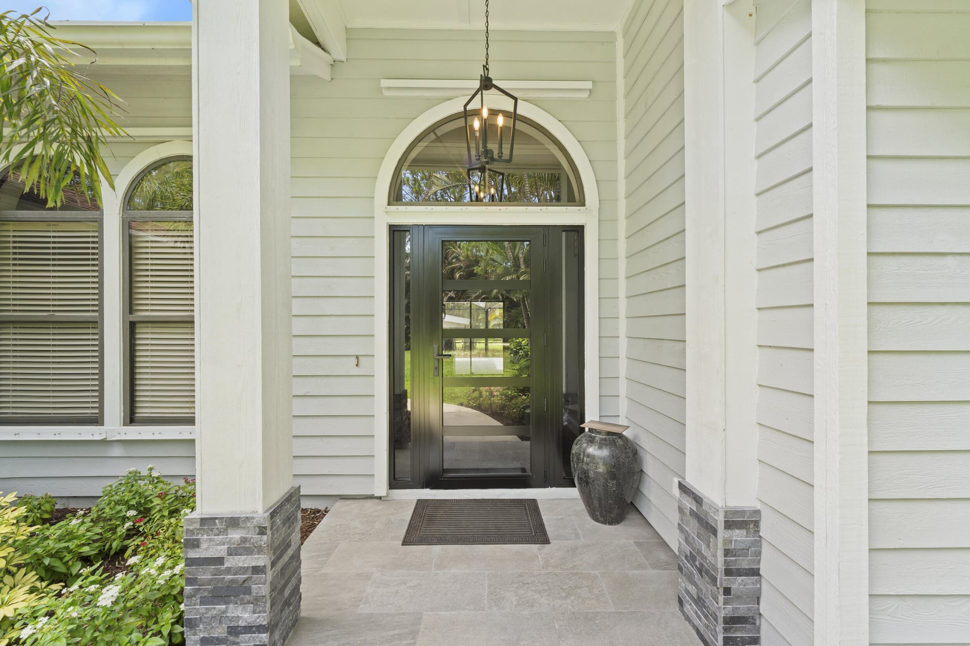 Residence photo 3