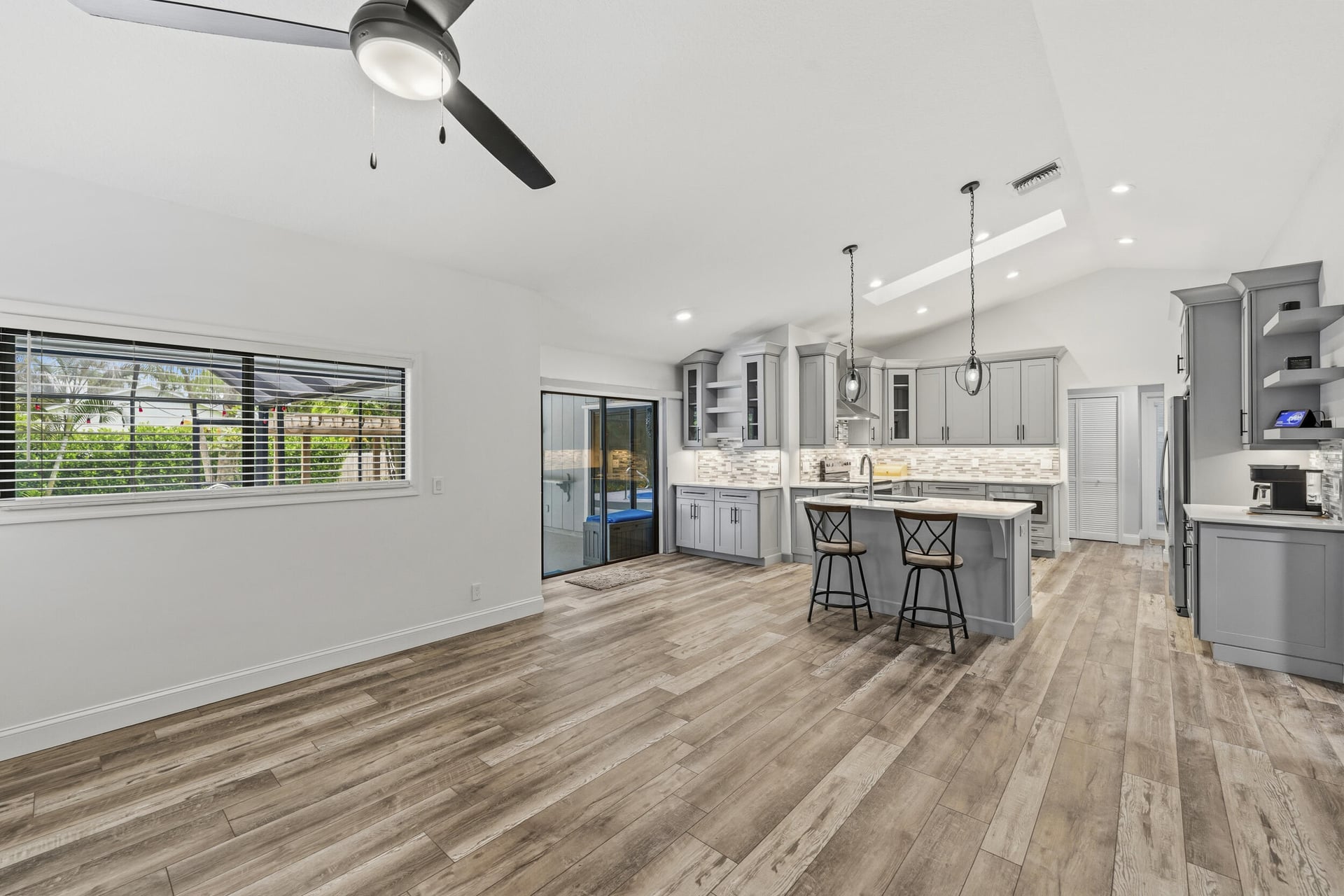 Residence photo 18