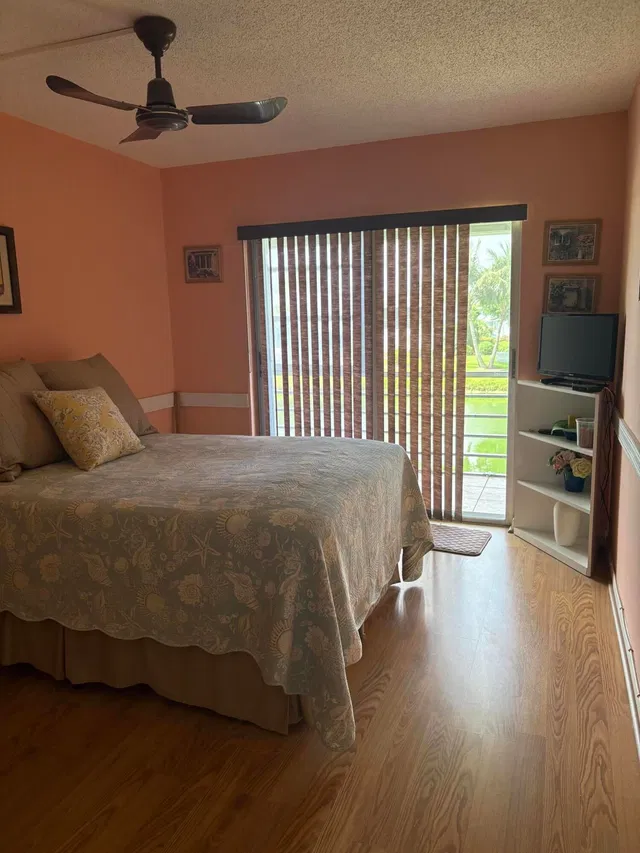Residence photo 5