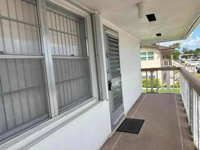 Residence photo 18