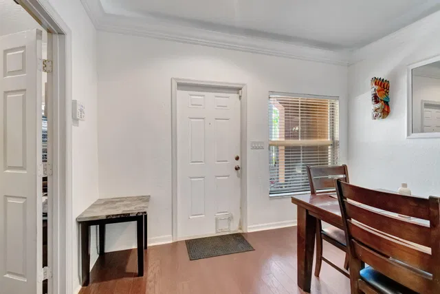 Residence photo 4