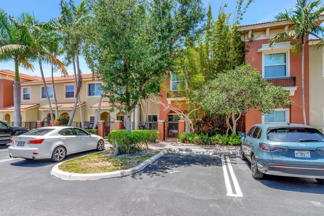 Residence photo 29