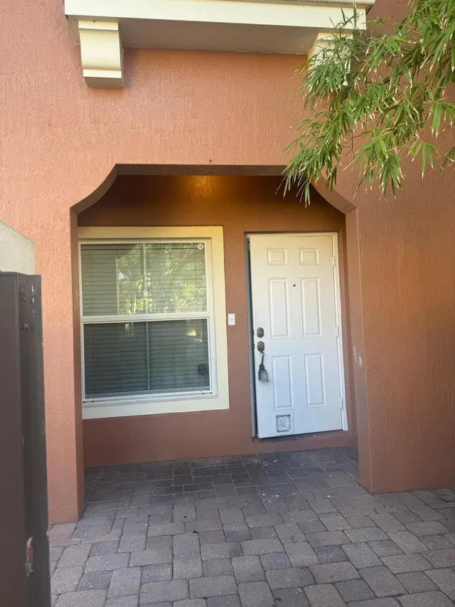 Residence photo 46