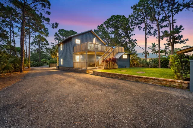 Residence photo 2