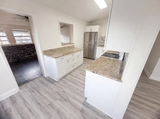  Residence photo 11