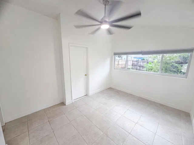  Residence photo 14