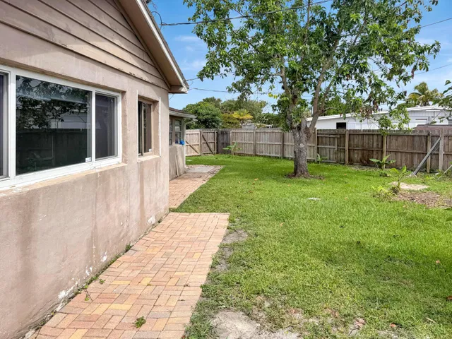  Residence photo 24