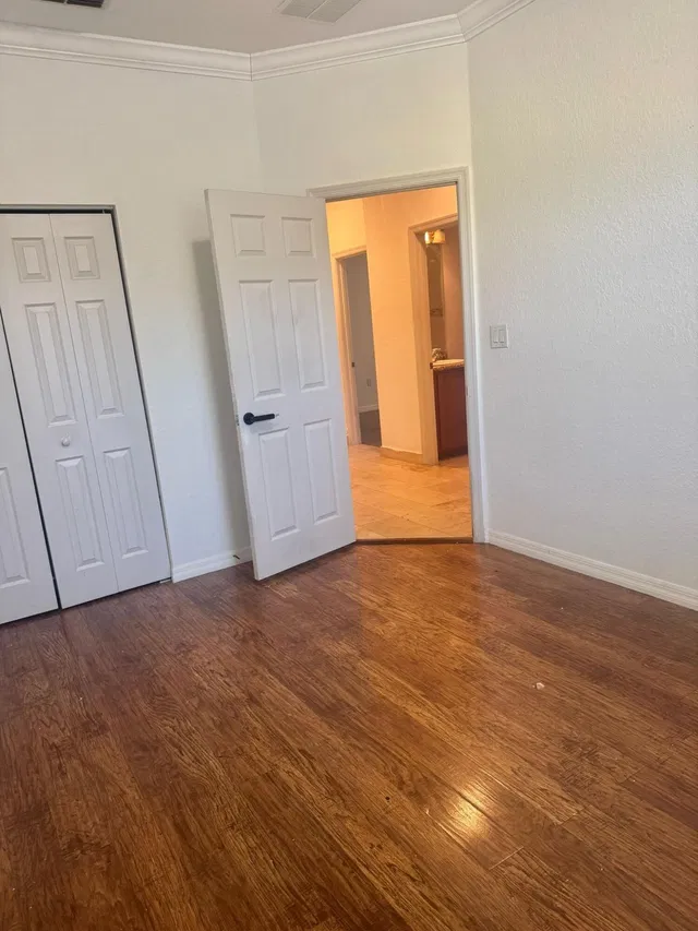 Residence photo 15