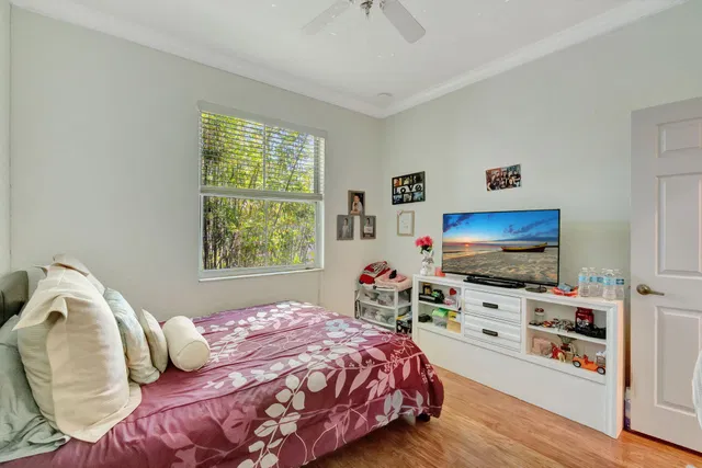 Residence photo 19