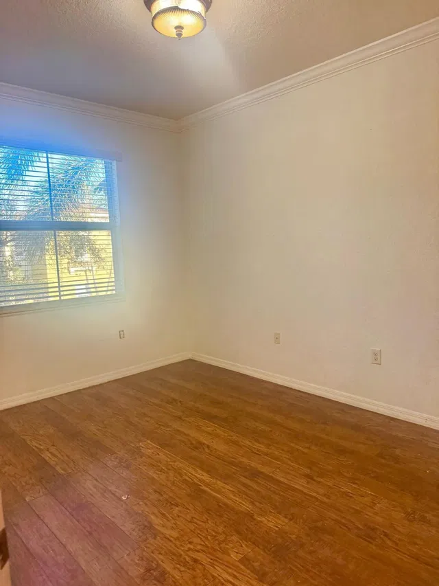 Residence photo 24