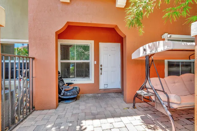 Residence photo 31