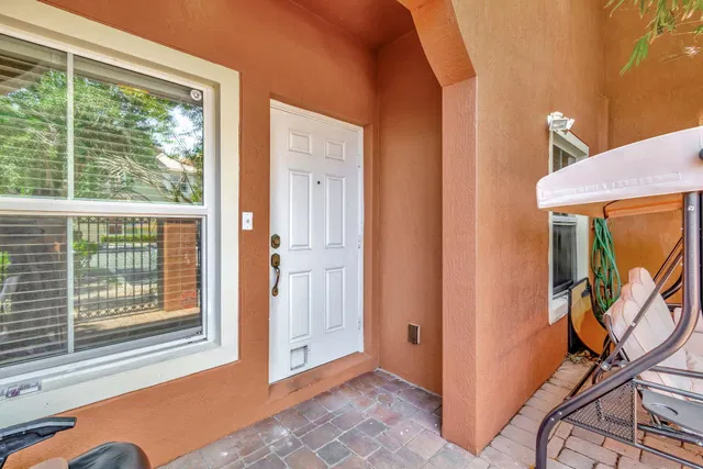 Residence photo 39