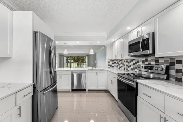 Eastpointe Country Club Unit 201 photo 11