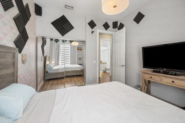  Residence photo 20
