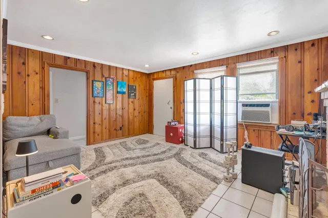 Residence photo 4
