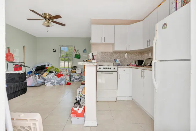 Residence photo 10