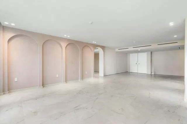 North End Palm Beach Unit 418 photo 3