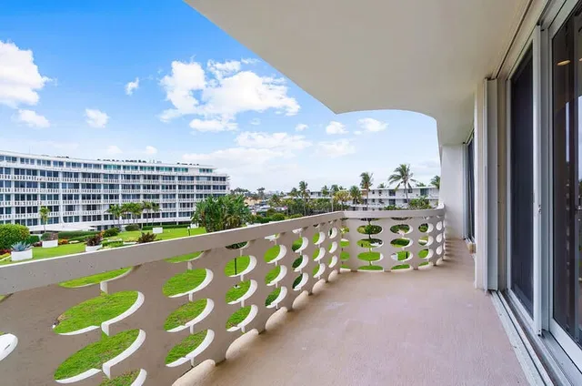 North End Palm Beach Unit 418 photo 17