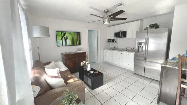 Residence photo 5