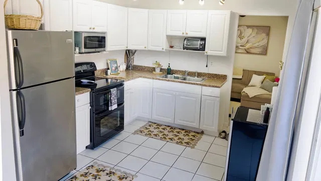 Residence photo 8