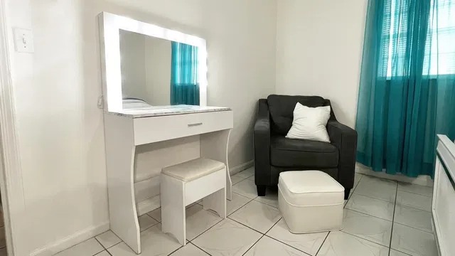 Residence photo 18