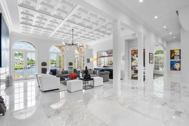 Royal Palm Yacht and Country Club Residence photo 7