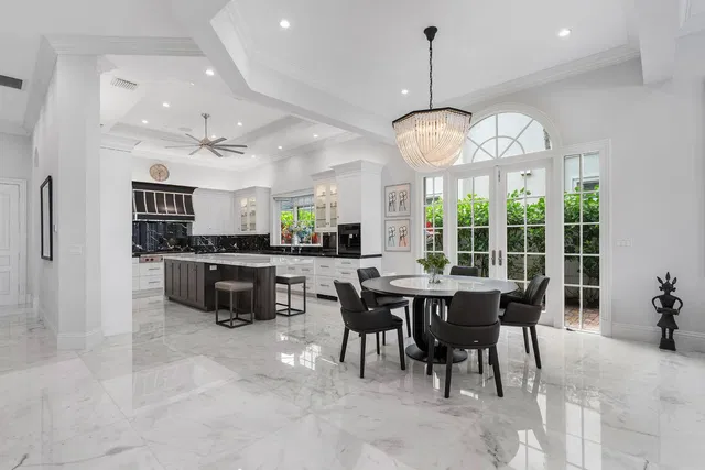 Royal Palm Yacht and Country Club Residence photo 12