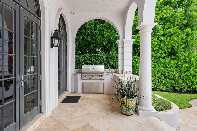 Royal Palm Yacht and Country Club Residence photo 19