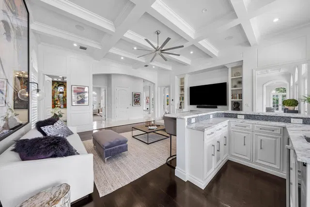 Royal Palm Yacht and Country Club Residence photo 29