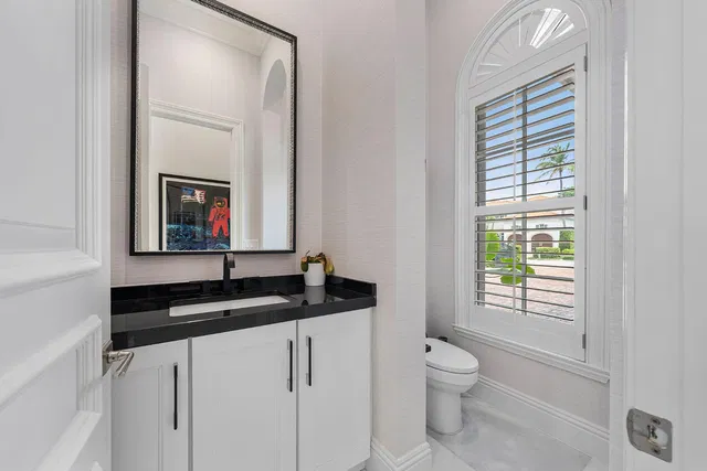 Royal Palm Yacht and Country Club Residence photo 32