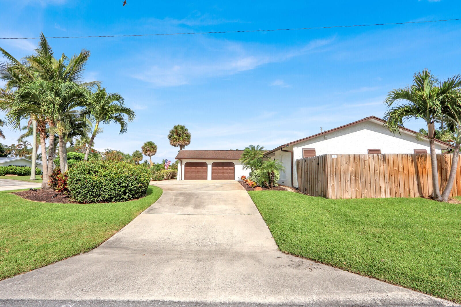 Residence photo 2