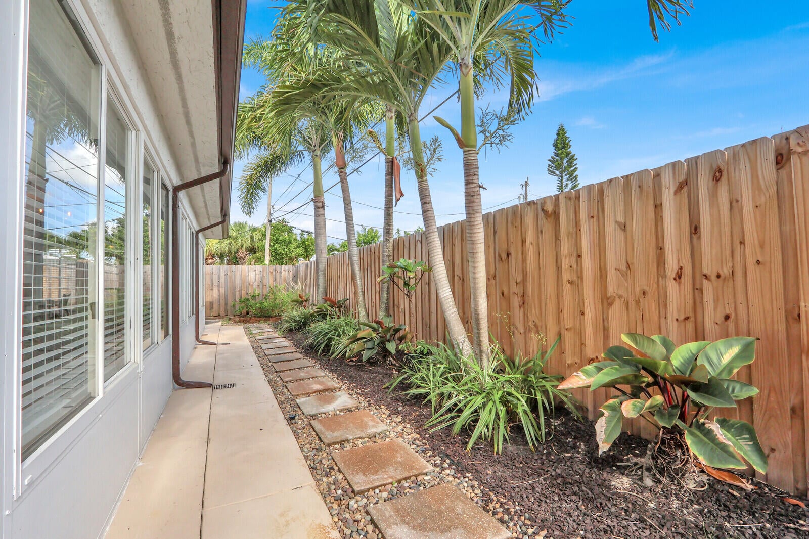 Residence photo 43