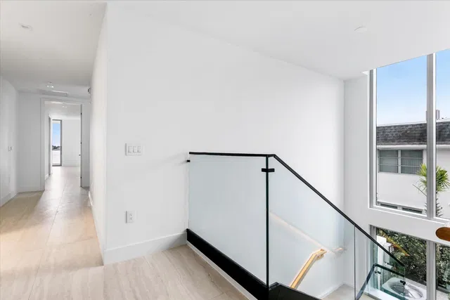Alba Palm Beach Unit 102 photo 22