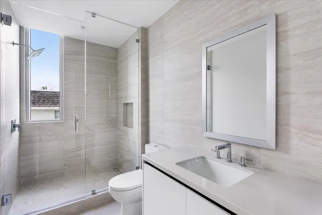 Alba Palm Beach Unit 102 photo 27