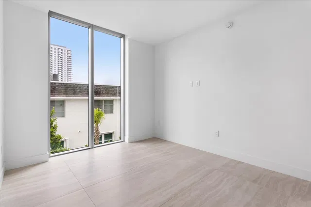 Alba Palm Beach Unit 102 photo 30