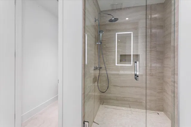 Alba Palm Beach Unit 102 photo 32