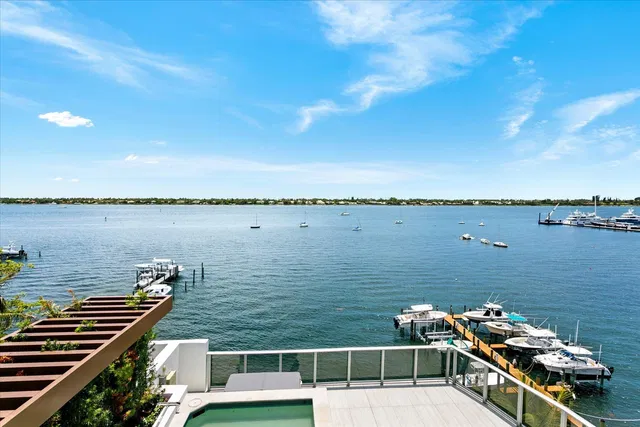 Alba Palm Beach Unit 102 photo 49