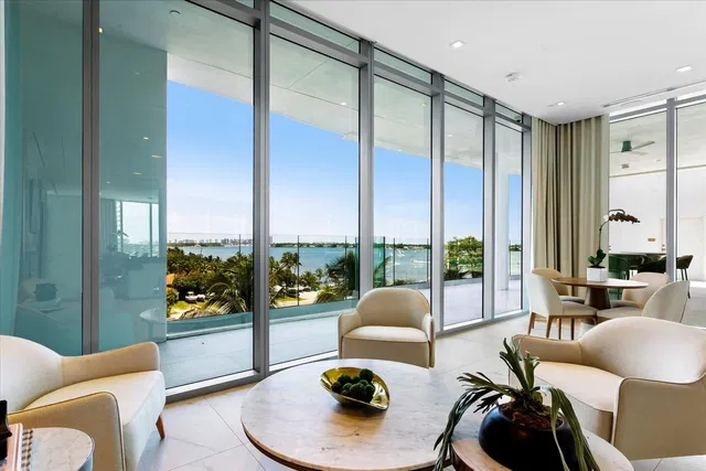 Alba Palm Beach Unit 102 photo 53