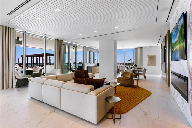 Alba Palm Beach Unit 102 photo 56